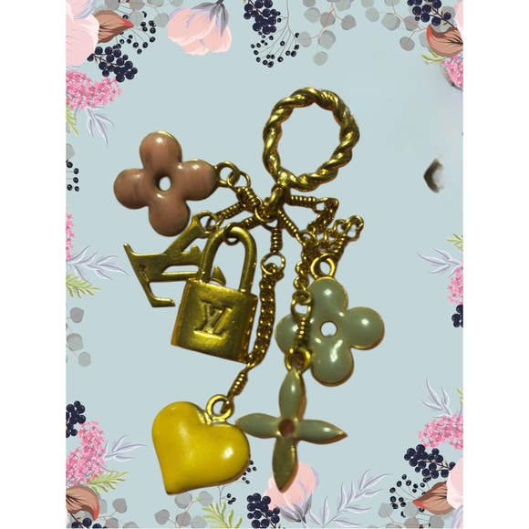 Louis Vuitton Gold and Multicolor Sweet Monogram Bag Charms/Key Holder/Pendant - Picture 6 of 8